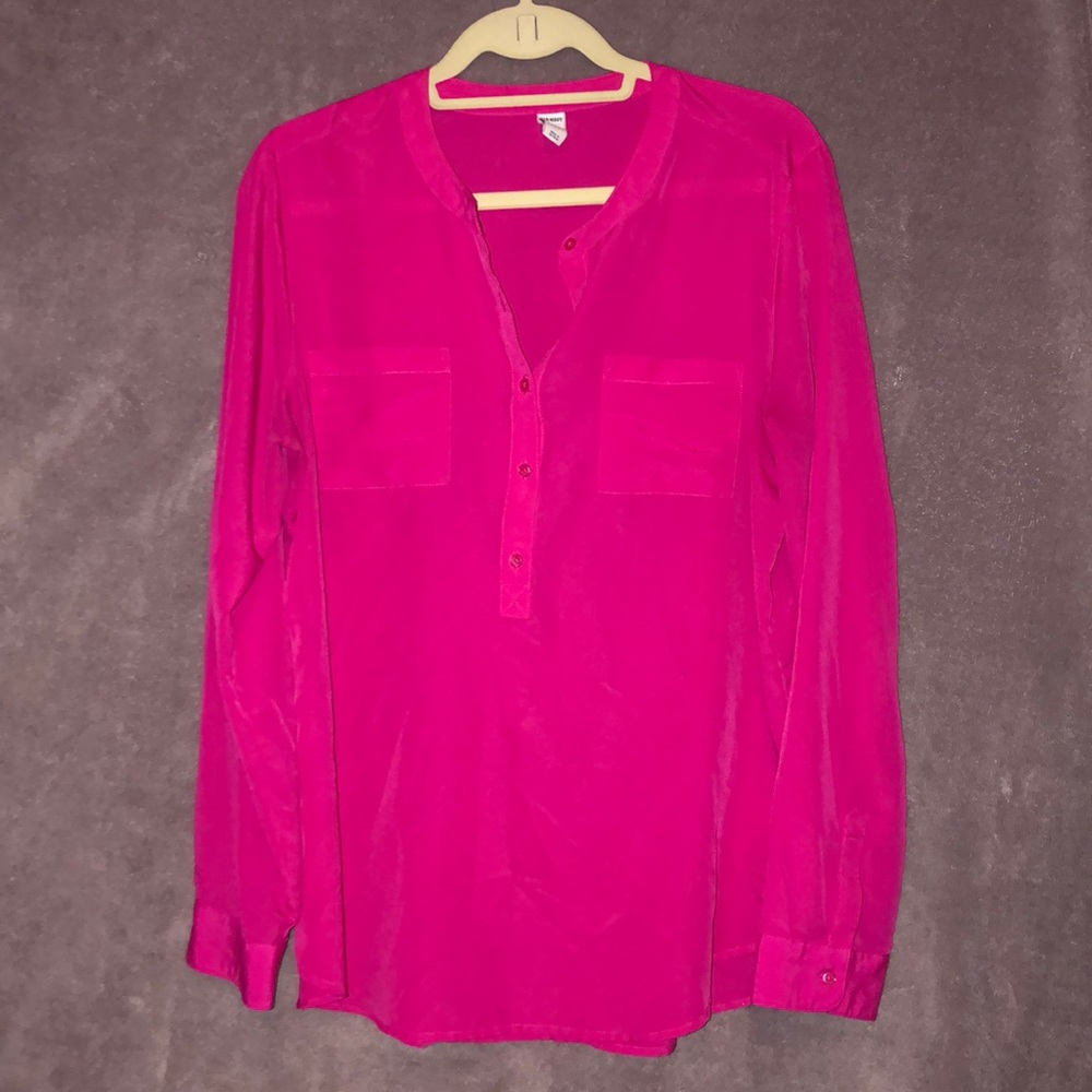 🍀Hot pink blouse🍀